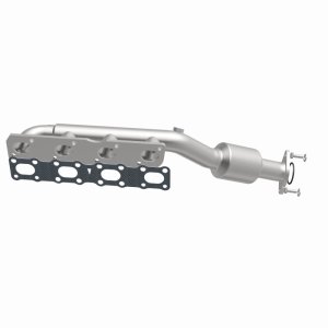Nissan TITAN Catalytic Converter - Magnaflow - HM Grade Direct-Fit - `04-`15