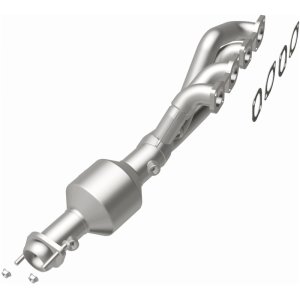 BMW 6 Series Catalytic Converter - Driver Side - Magnaflow - Direct-Fit - `04-`05 BMW 6 Series Catalytic Converter - Driver Side - Magnaflow - Direct-Fit - `04-`05