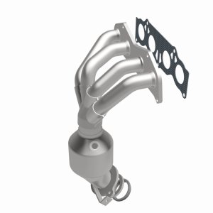 Toyota RAV4 Catalytic Converter - Magnaflow - HM Grade Direct-Fit - `04-`05