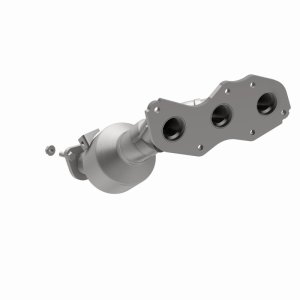 Toyota RAV4 Catalytic Converter - Magnaflow - Direct Fit, HM Grade - `06-`12