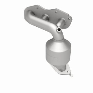 Toyota Sienna Catalytic Converter - Magnaflow - Direct-Fit - `07-`16 Toyota Sienna Catalytic Converter - Magnaflow - Direct-Fit - `07-`16