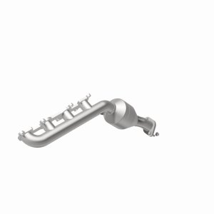 Toyota 4Runner Catalytic Converter - Driver Side - Magnaflow - HM Grade Direct-Fit - `03-`04