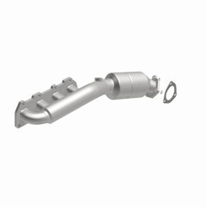 Volkswagen Passat Catalytic Converter - Magnaflow - HM Grade Manifold - `02-`04 Volkswagen Passat Catalytic Converter - Magnaflow - HM Grade Manifold - `02-`04