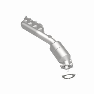 Volkswagen Passat Catalytic Converter - Magnaflow - HM Grade Manifold - `02-`04 Volkswagen Passat Catalytic Converter - Magnaflow - HM Grade Manifold - `02-`04