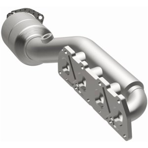 Volkswagen Passat Catalytic Converter - Magnaflow - HM Grade Manifold - `02-`04 Volkswagen Passat Catalytic Converter - Magnaflow - HM Grade Manifold - `02-`04