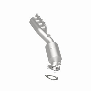 Volkswagen Passat Catalytic Converter - Magnaflow - HM Grade Manifold - `02-`04 Volkswagen Passat Catalytic Converter - Magnaflow - HM Grade Manifold - `02-`04