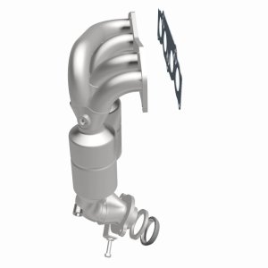 Toyota RAV4 Catalytic Converter - Magnaflow - HM Grade Direct-Fit Manifold - `01-`03