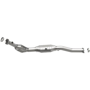 Ford Ranger Catalytic Converter - Magnaflow - OEM Grade Federal/EPA Compliant - `01-`06