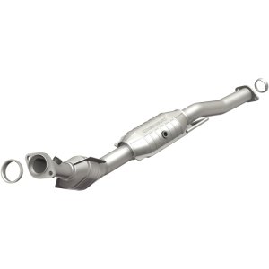 Ford Ranger Catalytic Converter - Magnaflow - OEM Grade Federal/EPA Compliant - `01-`06