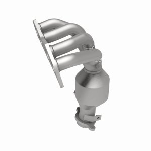 Pontiac Vibe Catalytic Converter - Magnaflow - Direct-Fit, OEM Grade - `09-`10