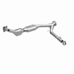 Lincoln Navigator Catalytic Converter - Magnaflow - OEM Grade Direct-Fit, Federal/EPA Compliant - `03-`04