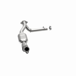 Lincoln Navigator Catalytic Converter - Magnaflow - OEM Grade Direct-Fit, Federal/EPA Compliant - `03-`04