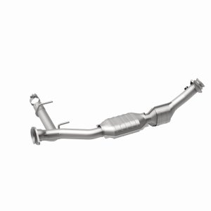 Lincoln Navigator Catalytic Converter - Magnaflow - OEM Grade Direct-Fit, Federal/EPA Compliant - `03-`04