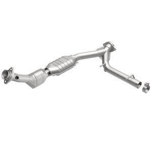 Lincoln Navigator Catalytic Converter - Magnaflow - OEM Grade Direct-Fit, Federal/EPA Compliant - `03-`04
