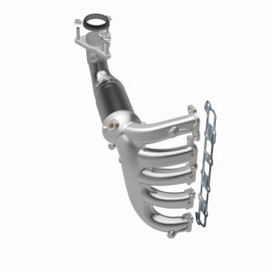 Hummer H3T Catalytic Converter - Magnaflow - OEM Grade Direct-Fit - `09-`10