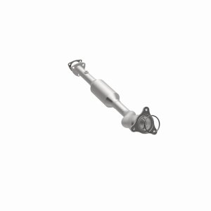 Chevrolet Cavalier Catalytic Converter - Rear - Magnaflow - OEM Grade OBDII Direct-Fit - `02-`05