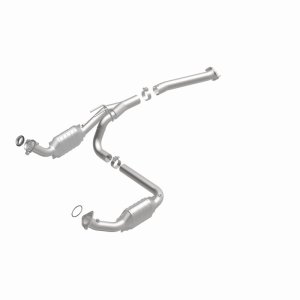 Chevrolet Express 1500 Catalytic Converter - Magnaflow - Direct-Fit OEM Grade - `03-`08 Chevrolet Express 1500 Catalytic Converter - Magnaflow - Direct-Fit OEM Grade - `03-`08
