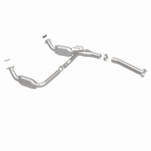 GMC Savana 1500 Catalytic Converter - Magnaflow - Direct-Fit OEM Grade - `03-`08