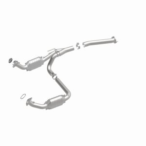 GMC Savana 1500 Catalytic Converter - Magnaflow - Direct-Fit OEM Grade - `03-`08