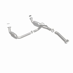 GMC Savana 1500 Catalytic Converter - Magnaflow - Direct-Fit OEM Grade - `03-`08
