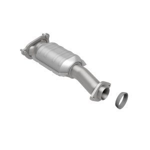 Ford Ranger Catalytic Converter - Rear - Magnaflow - OEM Grade Direct-Fit (Federal/EPA Compliant) - `04-`06