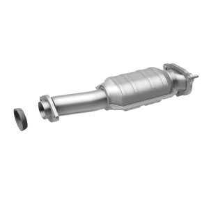 Ford Ranger Catalytic Converter - Rear - Magnaflow - OEM Grade Direct-Fit (Federal/EPA Compliant) - `04-`06
