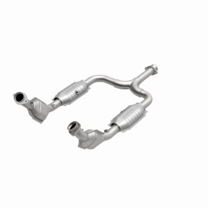 Ford Mustang Performance Exhaust - Magnaflow - OEM Grade Federal/EPA Compliant Direct-Fit Catalytic Converter - `99-`01