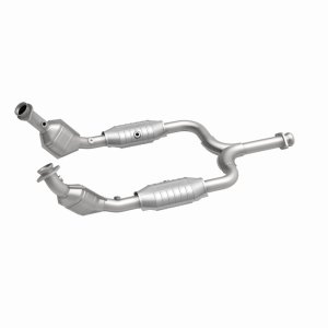 Ford Mustang Performance Exhaust - Magnaflow - OEM Grade Federal/EPA Compliant Direct-Fit Catalytic Converter - `99-`01