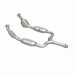 Ford Mustang Performance Exhaust - Magnaflow - OEM Grade Federal/EPA Compliant Direct-Fit Catalytic Converter - `99-`01