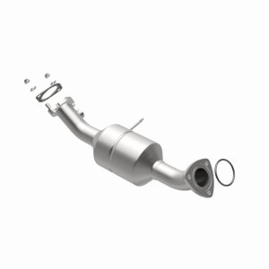 Cadillac CTS Catalytic Converter - Passenger Side - Magnaflow - OEM Grade Direct-Fit - `03-`04