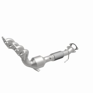 Ford Focus Catalytic Converter - Magnaflow - OEM Grade Direct-Fit - `12-`18