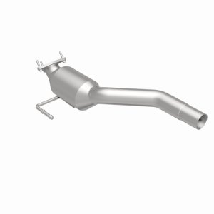 Volkswagen Touareg Direct-Fit Catalytic Converter - Driver Side - Magnaflow - OEM Grade - `04-`06