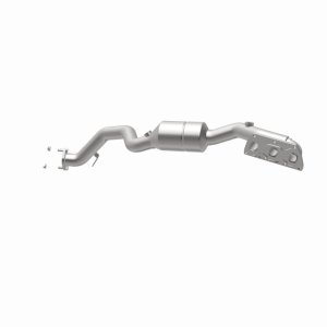 Audi A8 Catalytic Converter - Magnaflow - OEM Grade Federal/EPA Compliant Direct-Fit - `05-`09
