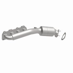 Volkswagen Passat Catalytic Converter - Magnaflow - Direct Fit - `02-`04