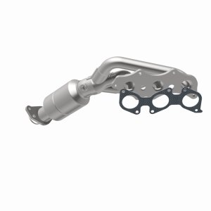 Toyota FJ Cruiser Catalytic Converter - Magnaflow - Direct-Fit OEM Grade - `10-`12