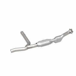 Ford Expedition Catalytic Converter - Magnaflow - Direct-Fit - `01-`02