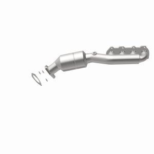 Volkswagen Passat Catalytic Converter - Magnaflow - Direct Fit - `02-`04