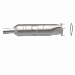 Ford F-250 Super Duty Catalytic Converter - Rear - Magnaflow - Direct Fit - `05-`07