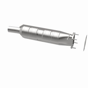 Ford F-350 Super Duty Catalytic Converter - Rear - Magnaflow - Direct Fit - `05-`07