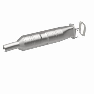 Ford F-350 Super Duty Catalytic Converter - Rear - Magnaflow - Direct Fit - `05-`07