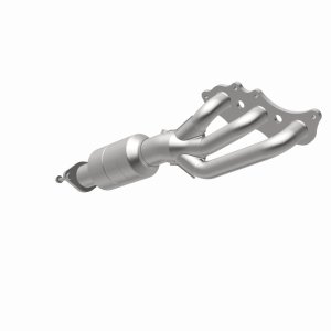 Toyota FJ Cruiser Direct-Fit Catalytic Converter - Magnaflow - OEM Grade - `10-`12