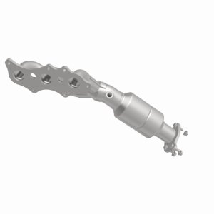 Toyota FJ Cruiser Direct-Fit Catalytic Converter - Magnaflow - OEM Grade - `10-`12