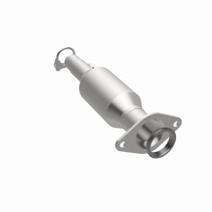 Toyota Prius Catalytic Converter - Magnaflow - OEM Grade Direct-Fit - `01-`03