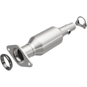 Toyota Prius Catalytic Converter - Magnaflow - OEM Grade Direct-Fit - `01-`03