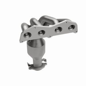 Toyota Highlander Catalytic Converter - Magnaflow - OEM Grade Direct-Fit - 2007