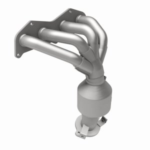 Toyota Highlander Catalytic Converter - Magnaflow - OEM Grade Direct-Fit - 2007