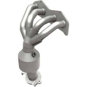 Toyota Highlander Catalytic Converter - Magnaflow - OEM Grade Direct-Fit - 2007