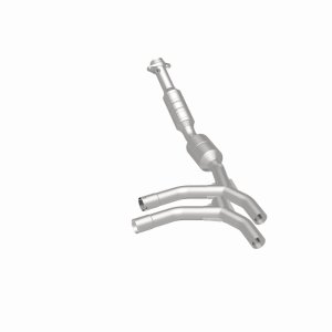 Ford E-150 Catalytic Converter - Passenger Side - Magnaflow - Direct-Fit - `05-`07