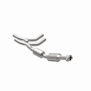 Ford E-150 Catalytic Converter - Passenger Side - Magnaflow - Direct-Fit - `05-`07