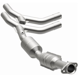 Ford E-250 Catalytic Converter - Passenger Side - Magnaflow - Direct-Fit - `05-`07